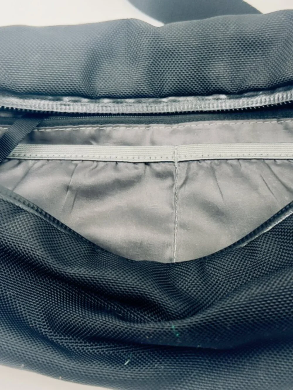 Aer Day Sling Original - Black Cordura Ballistic Nylon Crossbody Bag